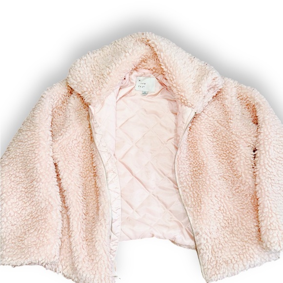 A New Day Light Pink Fuzzy Faux Fur Sherpa Women’s Jacket Coat Size Medium - Picture 8 of 16